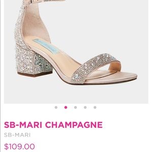 Betsey Johnson extremely good condition!!